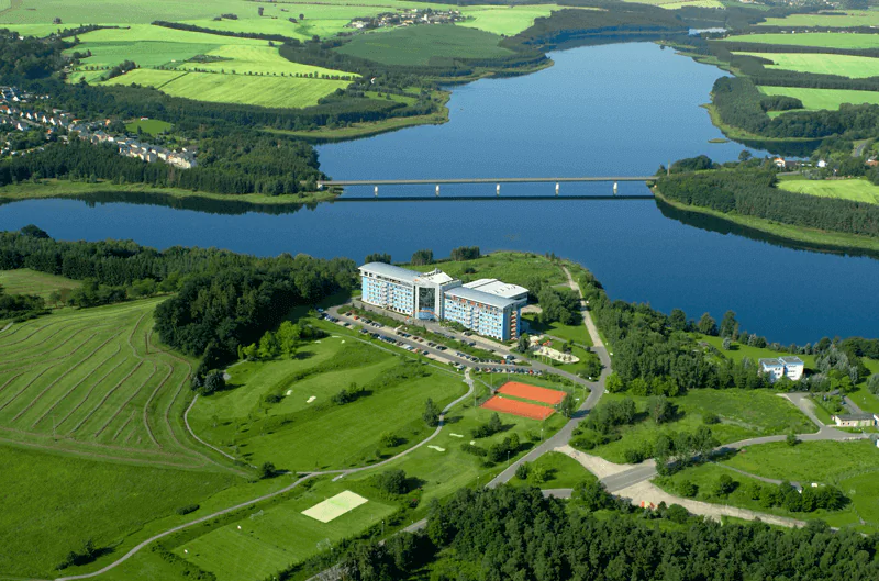 Lakeside strolling in Zeulenroda Lakeside strolling in Zeulenroda