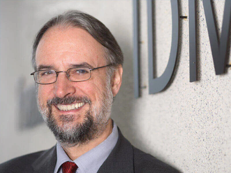 Prof. Karlheinz Brandenburg, developer of the mp3 standard, heads the Fraunhofer Institute IDMT in Ilmenau Bildbeschreibung / description: Prof. Karlheinz Brandenburg, developer of the mp3 standard, heads the Fraunhofer Institute IDMT in Ilmenau