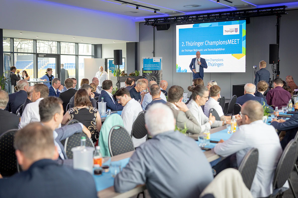 Photo: LEG Thüringen / Paul-Philipp Braun Andreas Krey, Managing Director LEG Thüringen, opens the 2nd Thuringian ChampionsMEET in the ad hoc Arena in Jena.